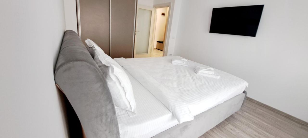 Relax Home Apartment Q Iasi Exterior photo